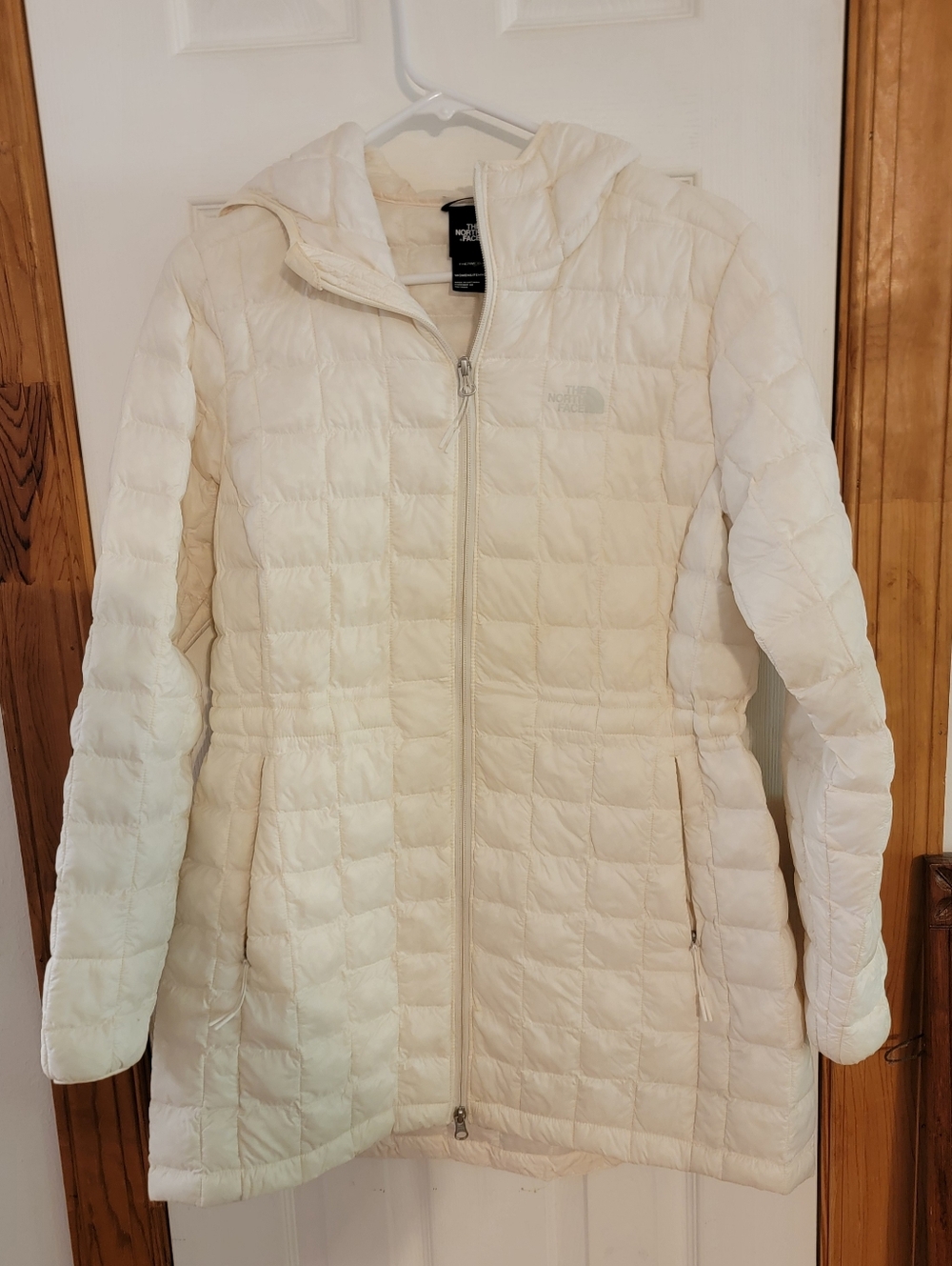 The North Face Thermoball ECO Gardenia White Jacket PARKA hooded Women's Size L